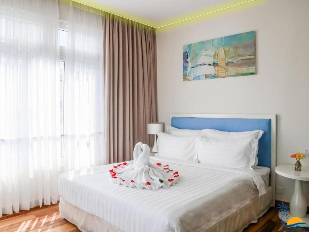 Co Xanh Hotel Дананг Екстериор снимка